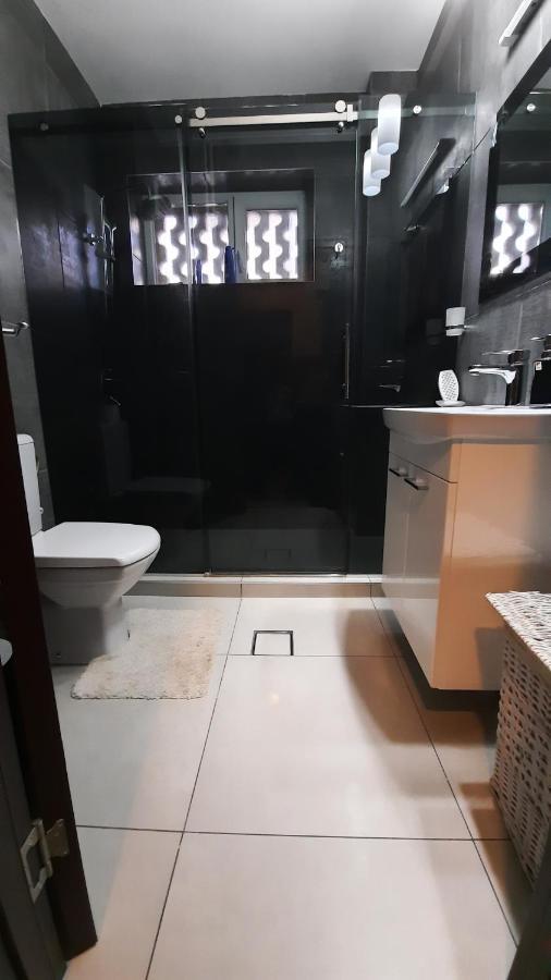Stan Na Dan Apartman D Lux Jacuzzi Kragujevac Exterior foto