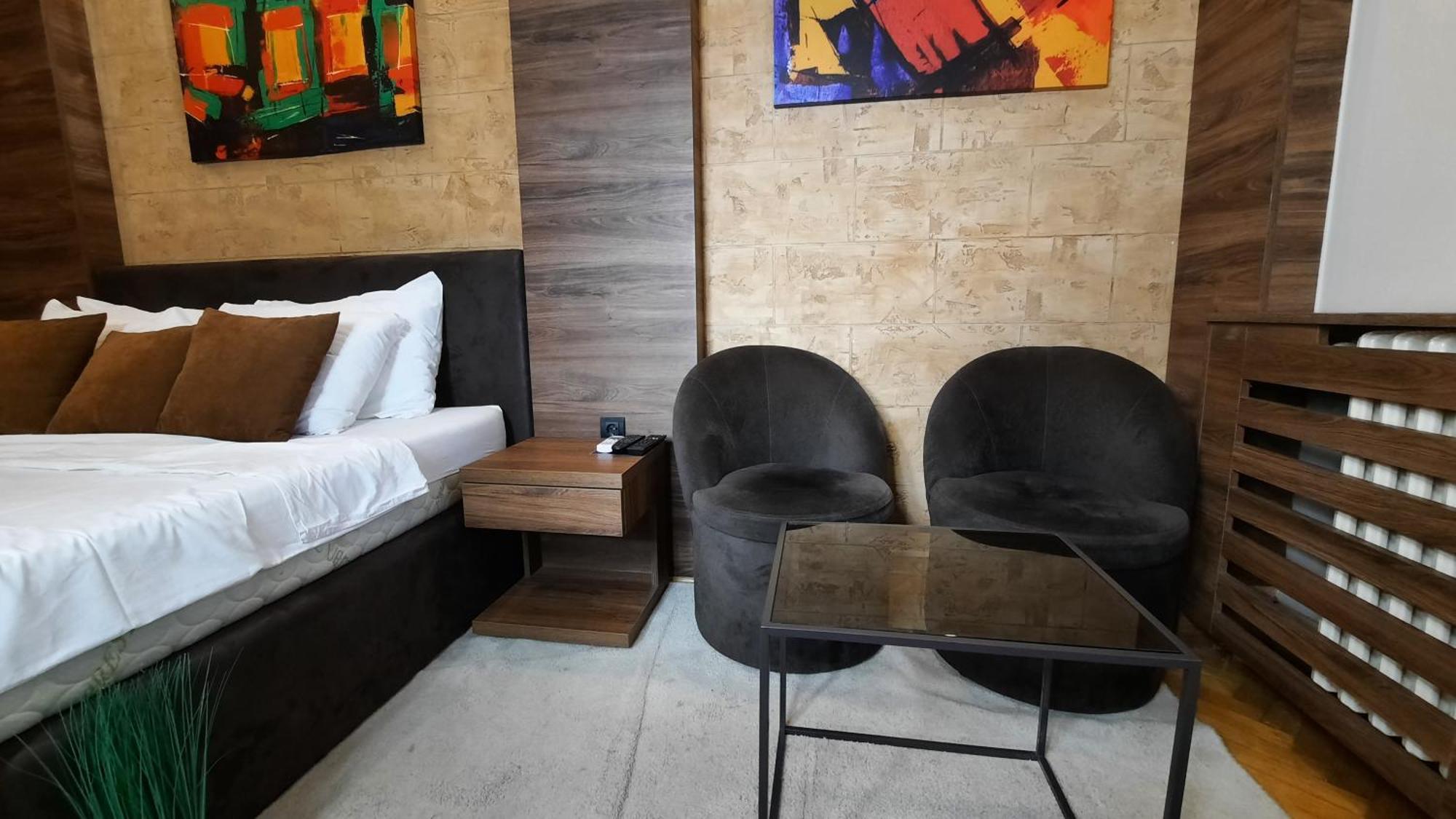 Stan Na Dan Apartman D Lux Jacuzzi Kragujevac Exterior foto