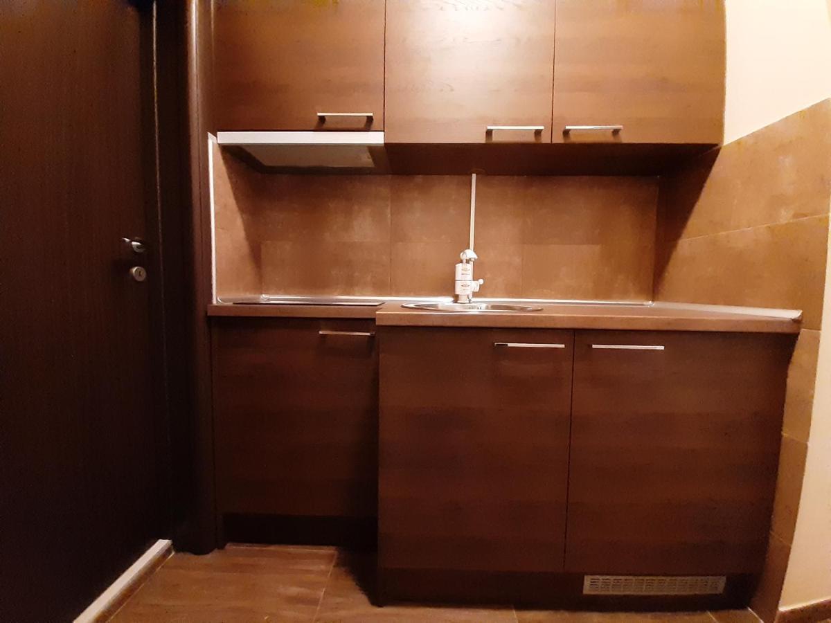 Stan Na Dan Apartman D Lux Jacuzzi Kragujevac Exterior foto